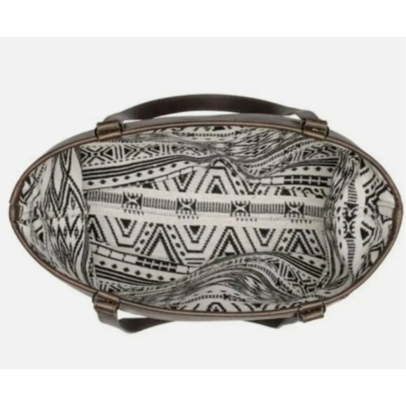 Thirty One Reversible Tote *Rio Weave* - Picture 4 of 5